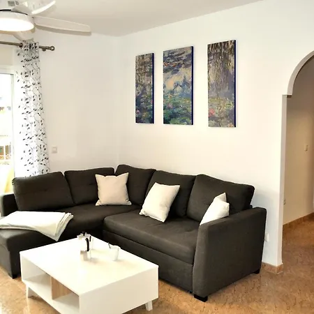 Miguel Hernandez, Centro, 3 Dormitorios, By Bookindenia Apartment