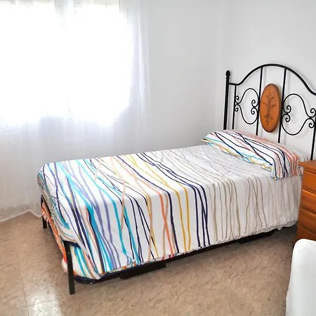 Miguel Hernandez, Centro, 3 Dormitorios, By Bookindenia Apartment *