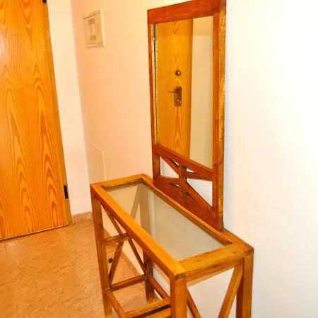 Miguel Hernandez, Centro, 3 Dormitorios, By Bookindenia Apartment